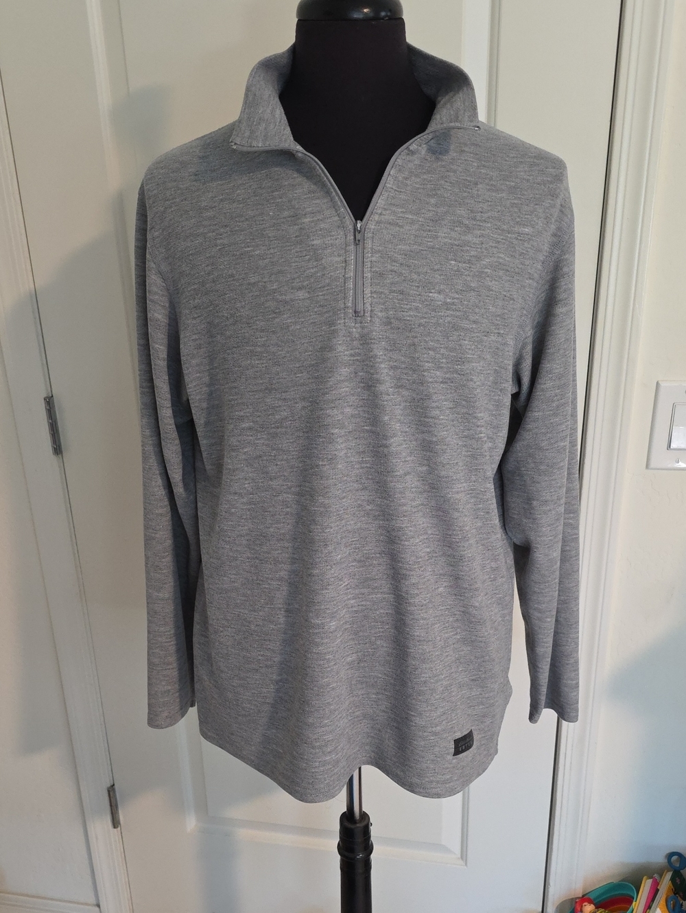 Eddie Bauer Light Heather Gray Crewneck Pullover